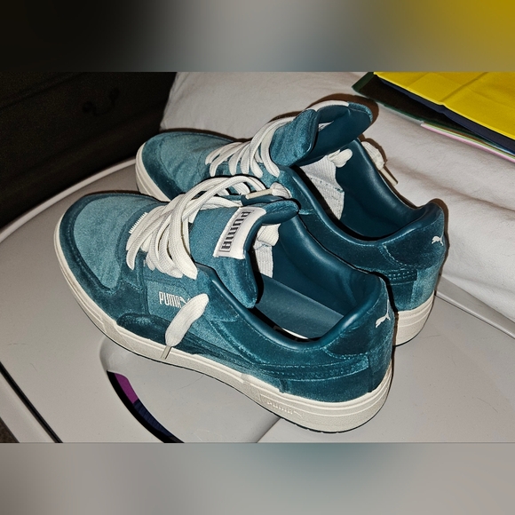 Puma Teal Velvet Sneakers - Picture 3 of 8